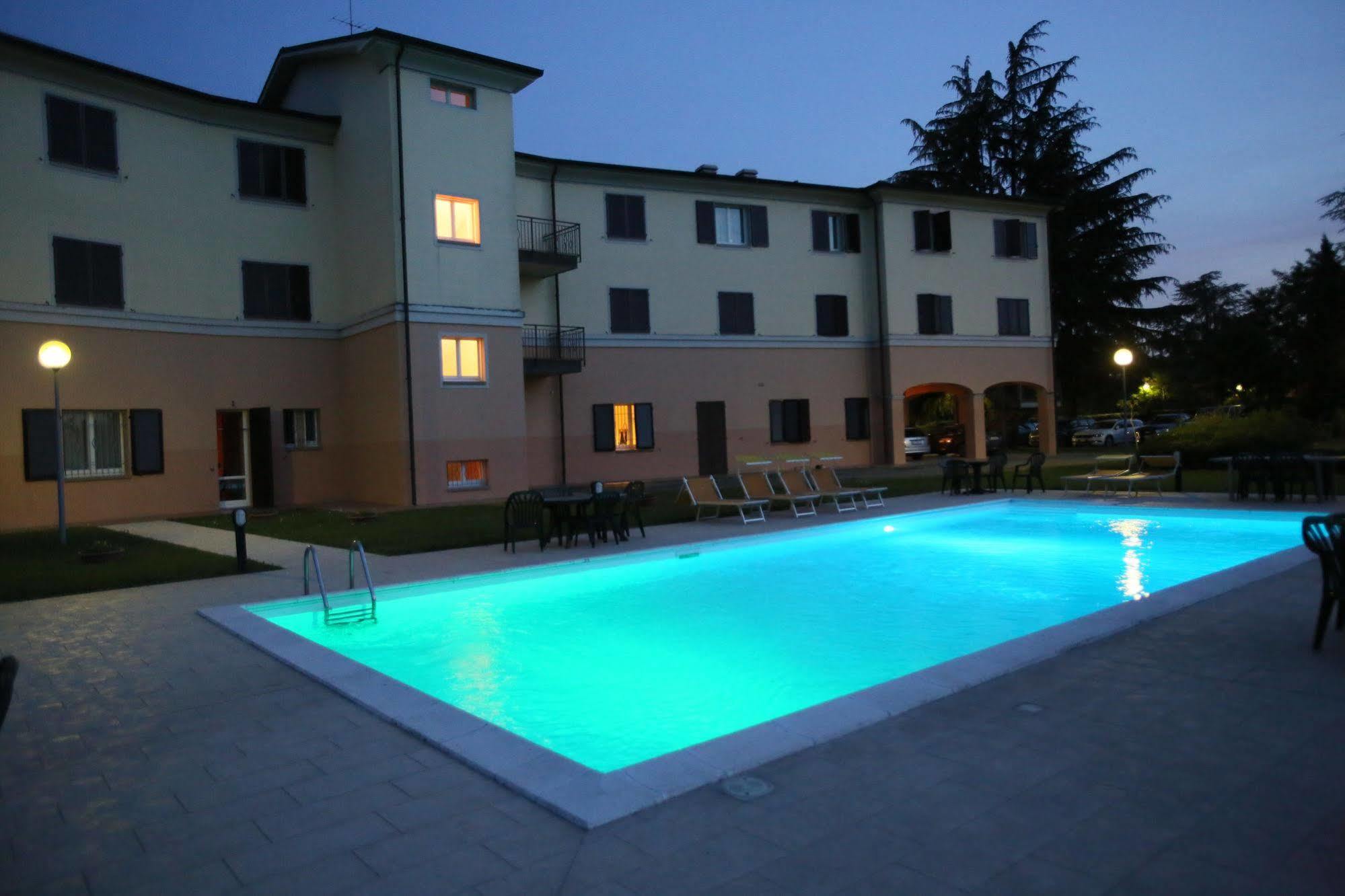 Hotel Le Ville Modena Ngoại thất bức ảnh