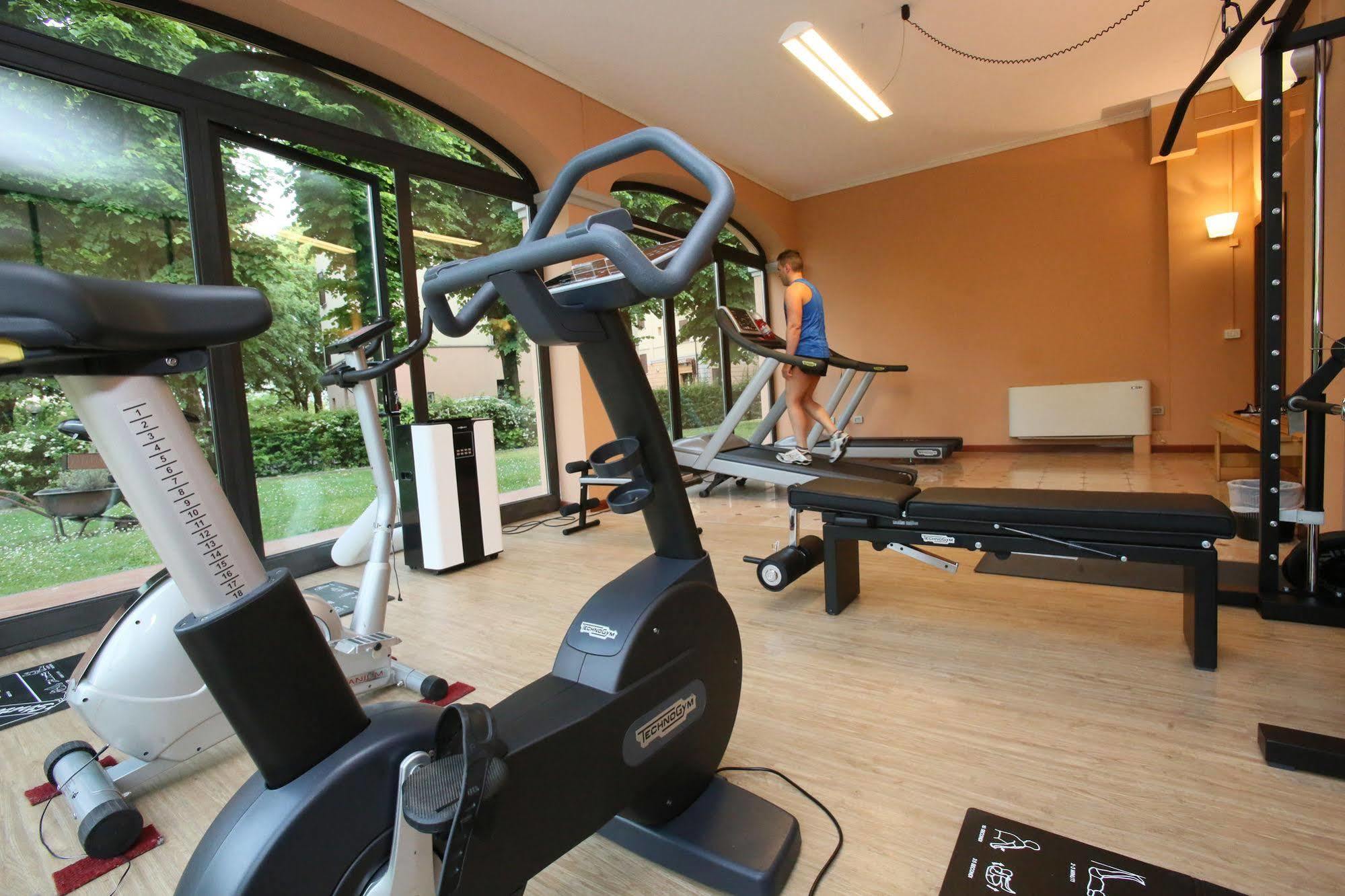 Hotel Le Ville Modena Ngoại thất bức ảnh